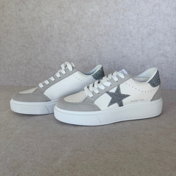 Vintage Havana Shoes - Vintage Havana Gail Size 8 White Grey Glitter Star Platform Sneakers Women's NEW